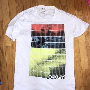 Oakley Tshirt